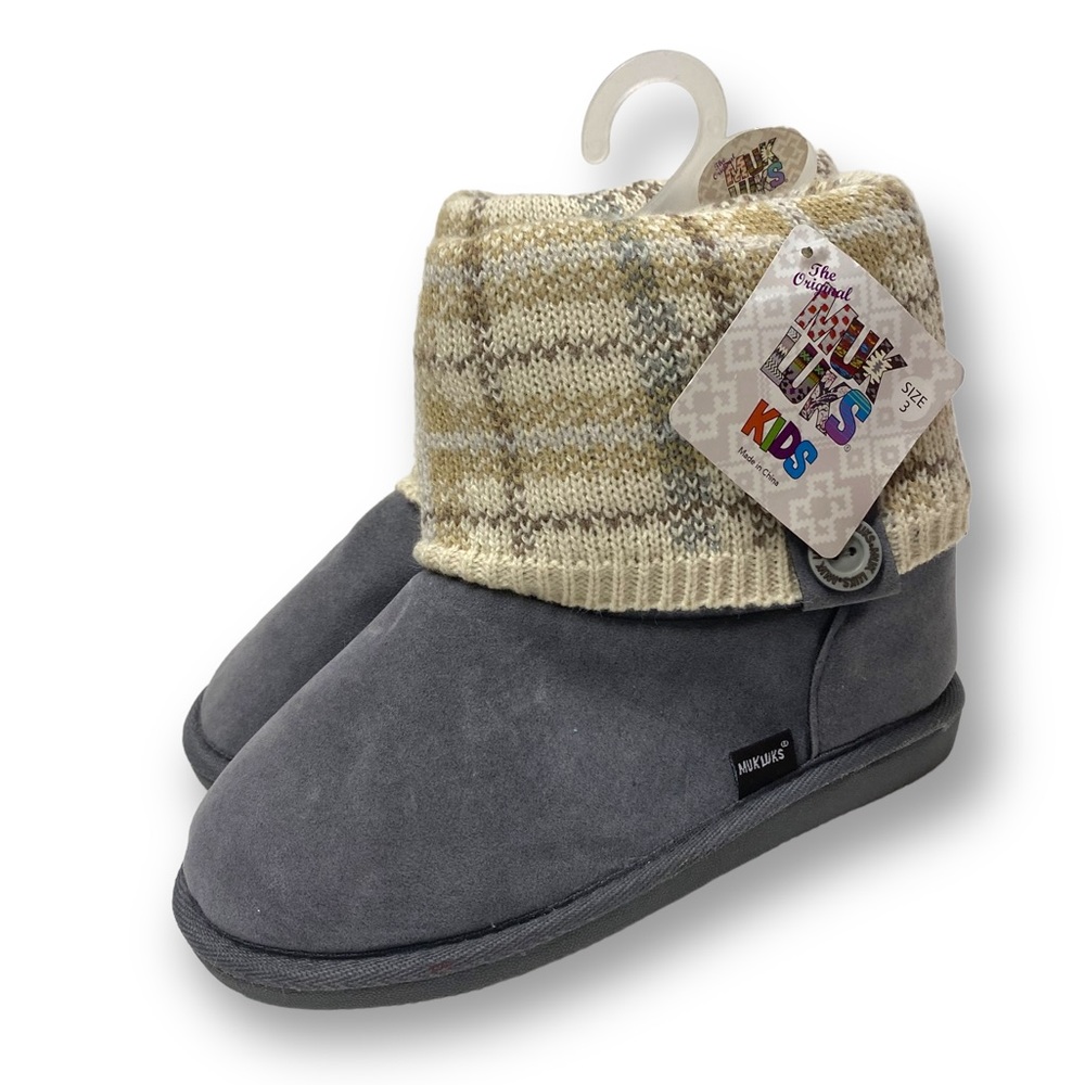 Muk luk kids size 3 boots